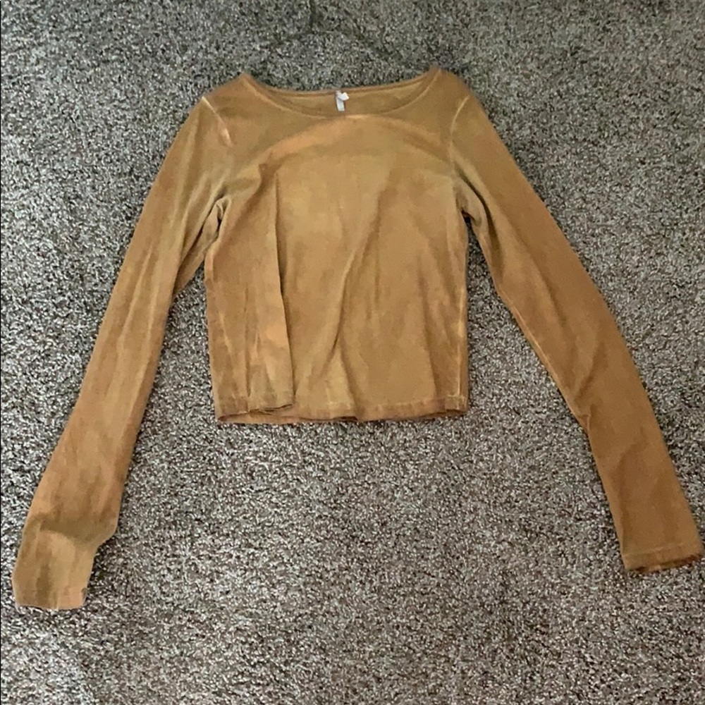 Buckle crop long sleeve shirt